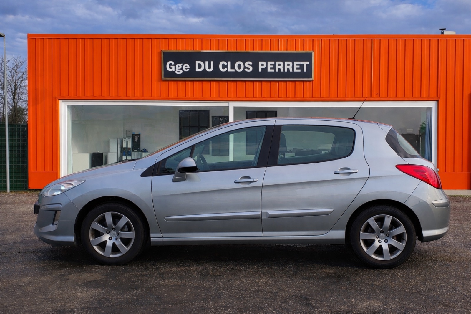 Peugeot 308 1.6 HDi 110 ch FAP Blue Lion Premium